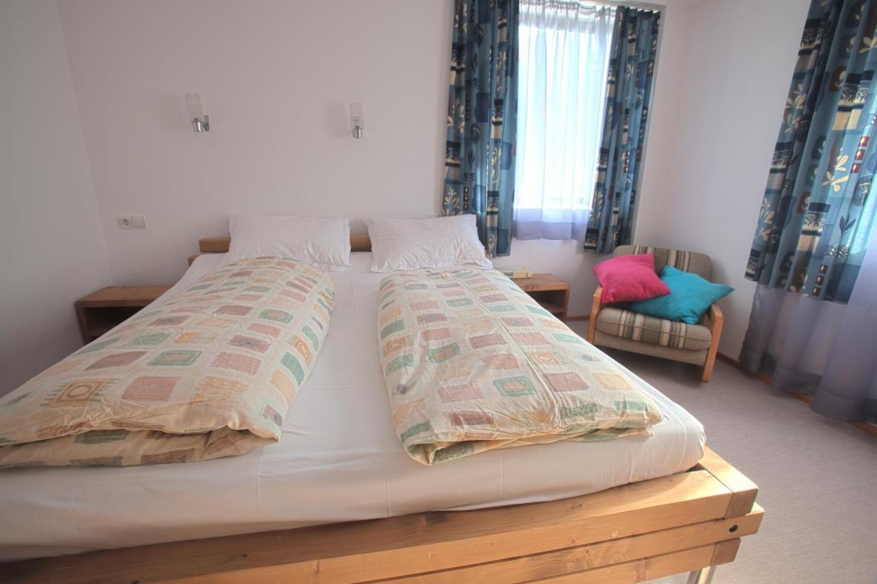 Time-Out - Valea Oltului Hotel Balota  Екстериор снимка