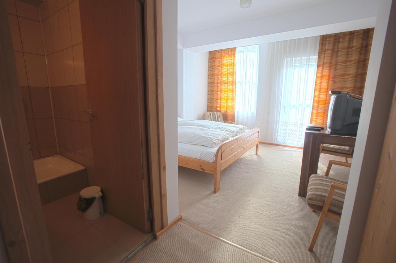 Time-Out - Valea Oltului Hotel Balota  Екстериор снимка